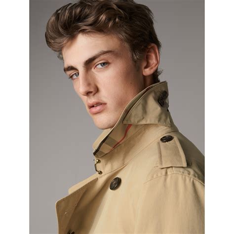 burberry trench mens kenginston short|Burberry Limited.